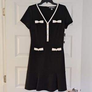 Karl Lagerfeld Short-Sleeve Black & White Contrast Dress | 8 | NWT
